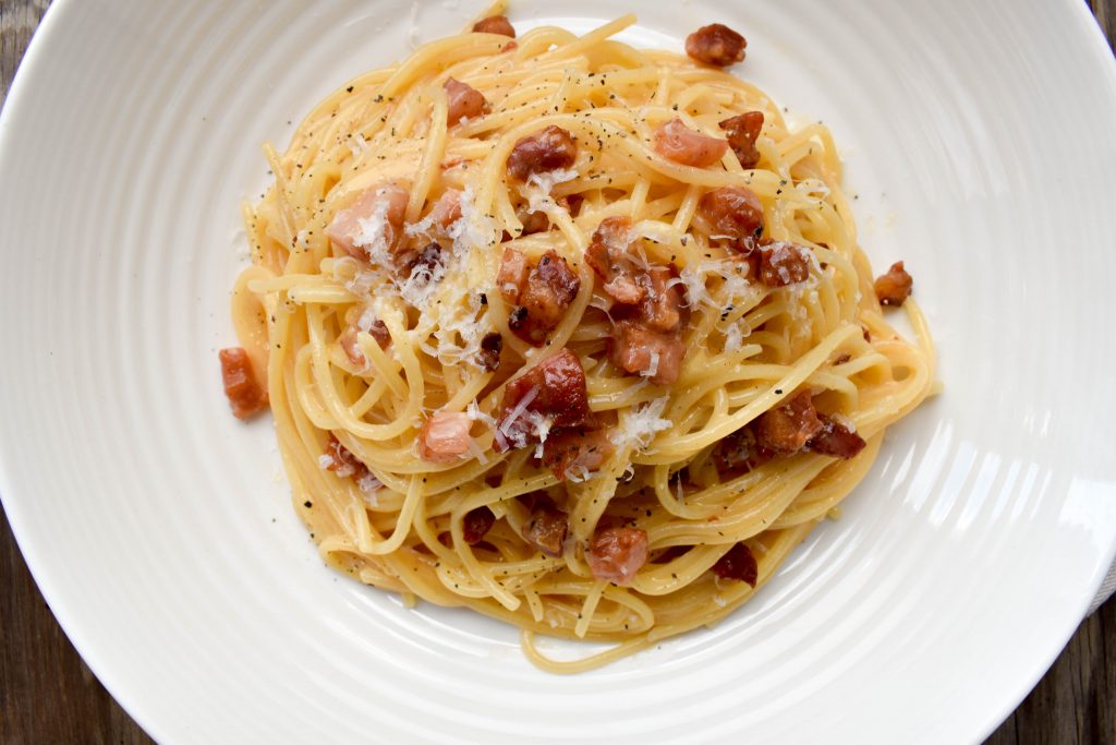 How to make the Real Spaghetti alla Carbonara - Italian Spoon