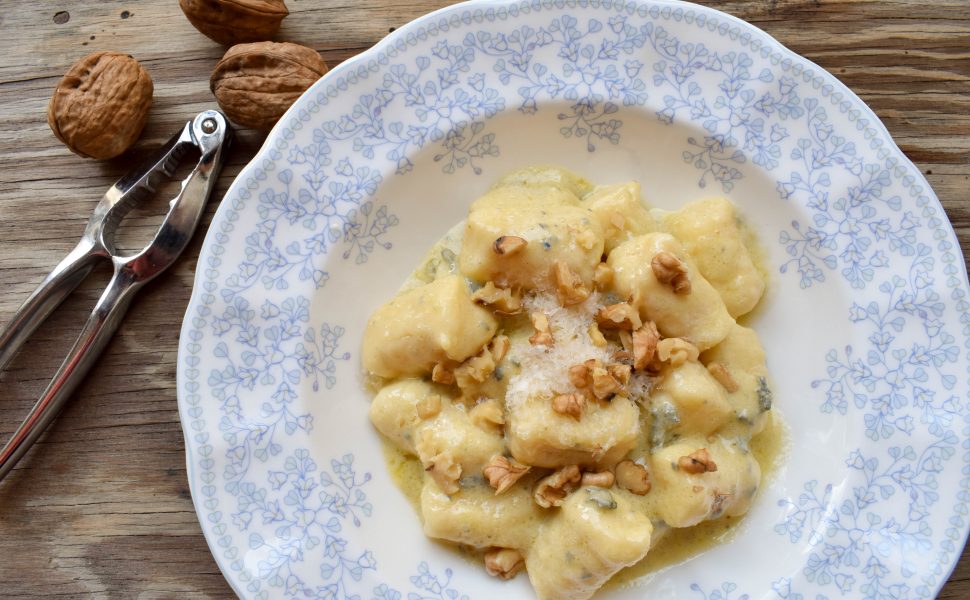 Homemade Fiocchi Al Gorgonzola - Dinner - Taverna - Italian Restaurant