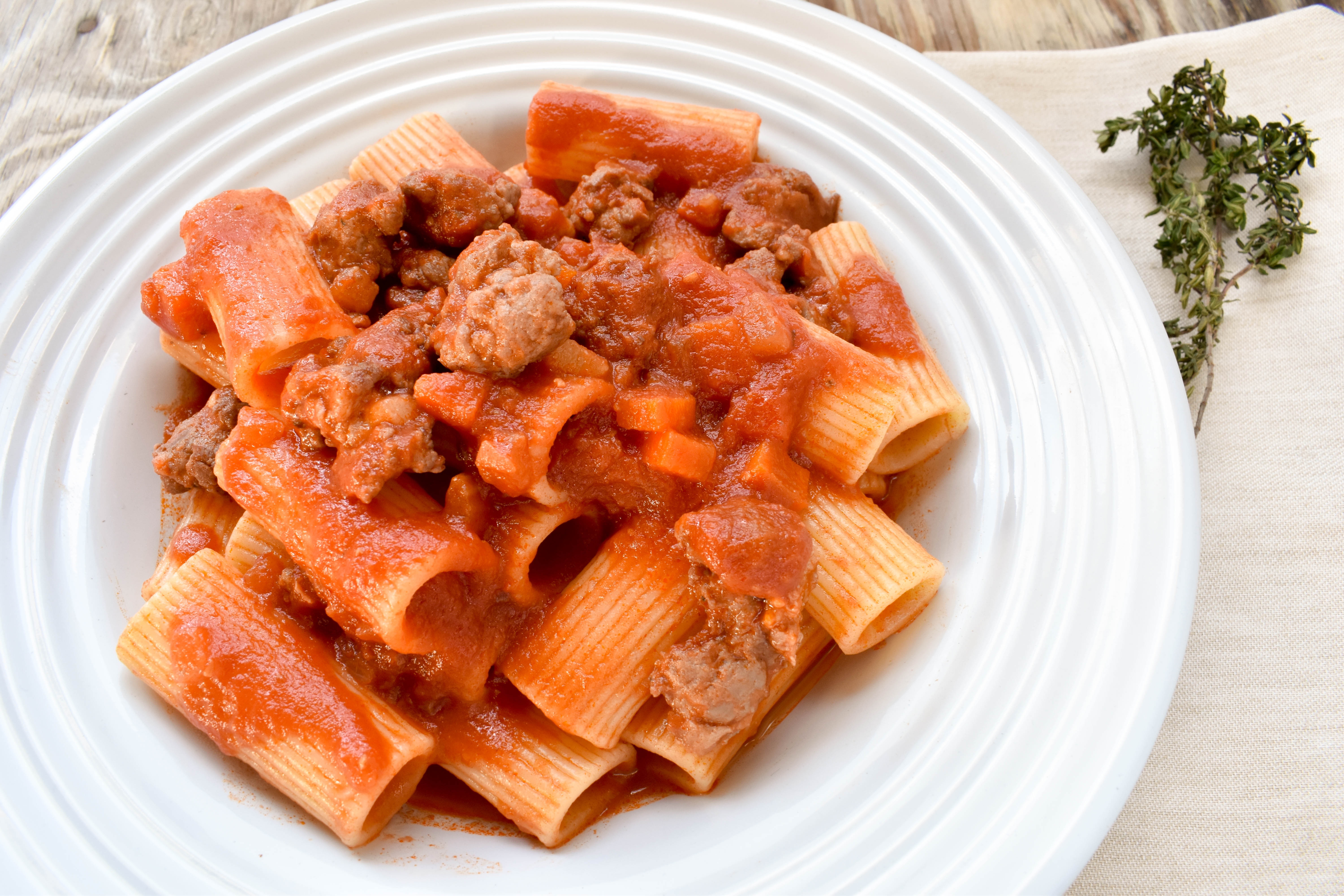 Rigatoni pasta with Italian sausage ragù - Italian Spoon