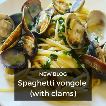 Spaghetti vongole (Pasta with clams)